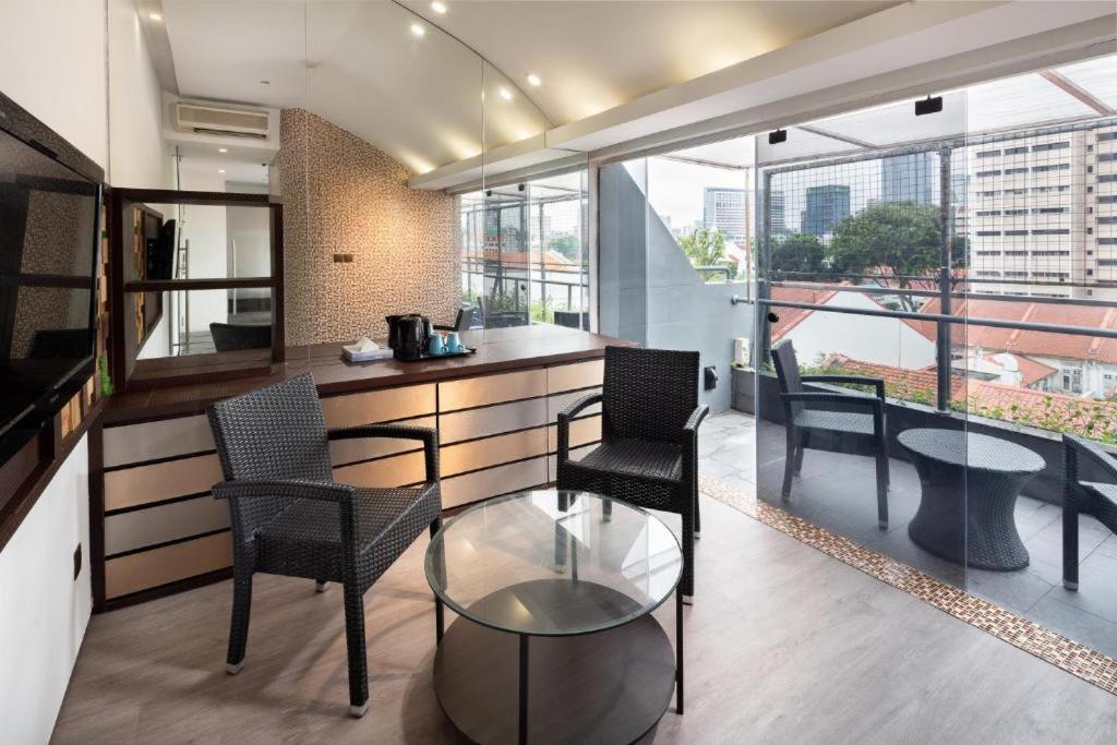 A Hotel Dickson Singapore Exterior photo